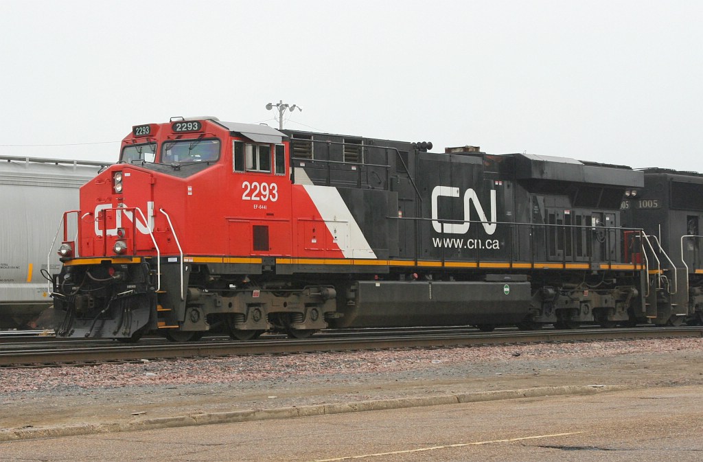 CN 2293